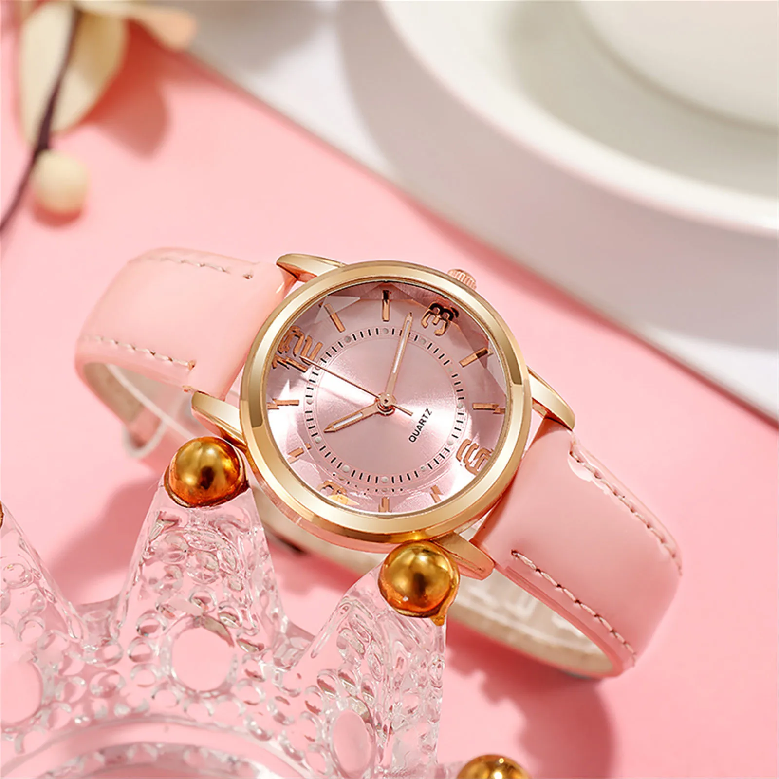 Ladies Diamond-studded Luminous Retro Female Watch Leather Belt Quartz Watch Women Simplicity Casual Decoration Wristwatches #3 
Ladies Diamond-studded Luminous Retro Female Watch Leather Belt Quartz Watch Women Simplicity Casual Decoration Wristwatches #3