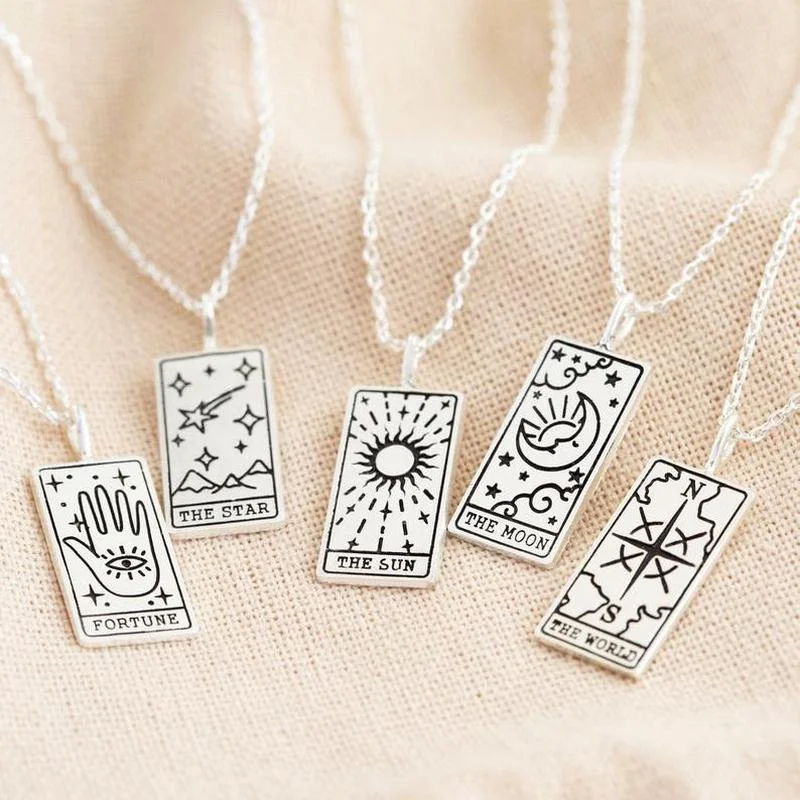 Golden Tarot Necklace Vintage Women's Necklace Divination Necklace Star Moon Sun Necklace Personalized Jewelry Gift
Golden Tarot Necklace Vintage Women's Necklace Divination Necklace Star Moon Sun Necklace Personalized Jewelry Gift