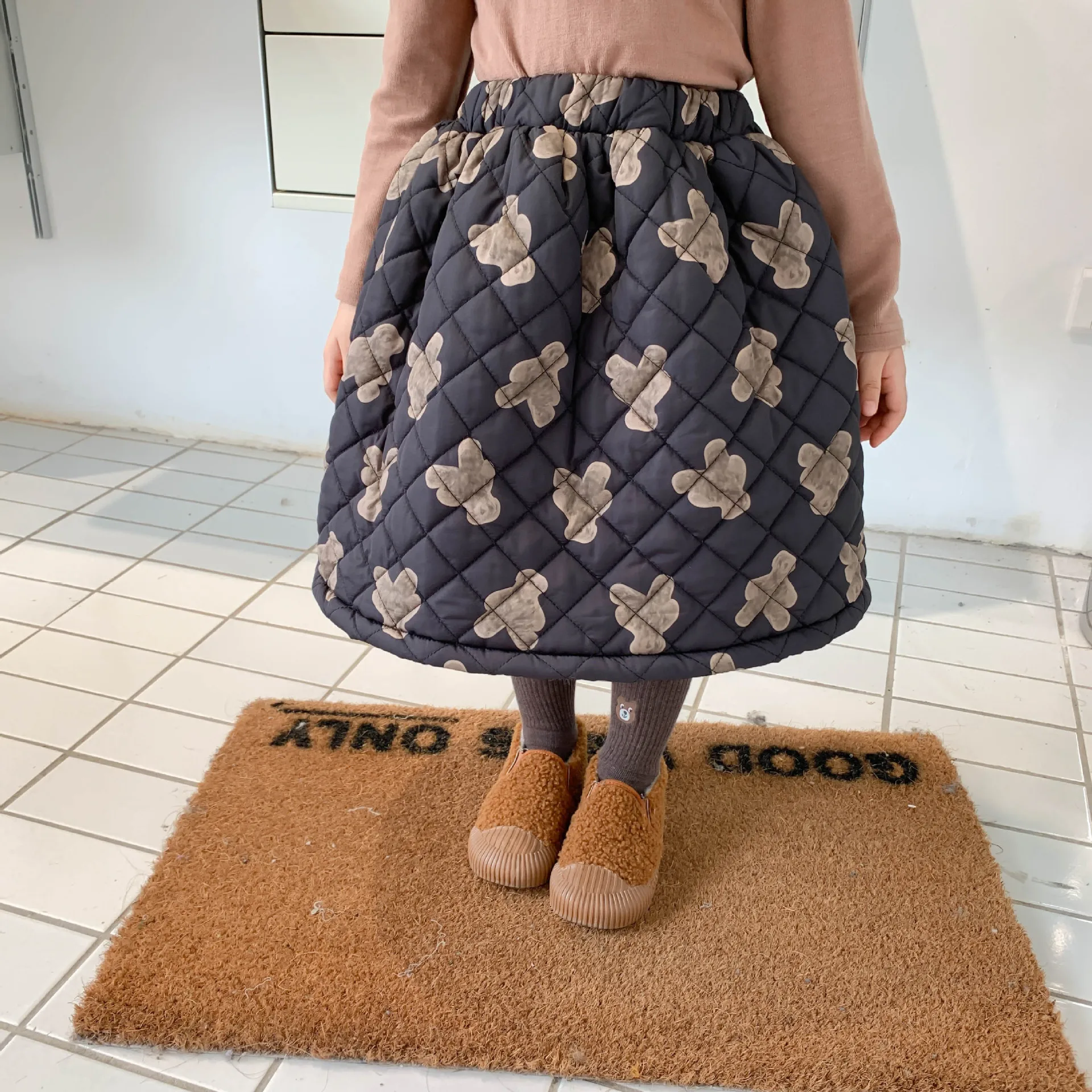 Mila Chou Autumn And Winter Girls Cotton Skirt Kids Bear Pattern Add Cotton Plus Velvet Skirt Children's Printed Skirt 2-8 Year
Mila Chou Autumn And Winter Girls Cotton Skirt Kids Bear Pattern Add Cotton Plus Velvet Skirt Children's Printed Skirt 2-8 Year