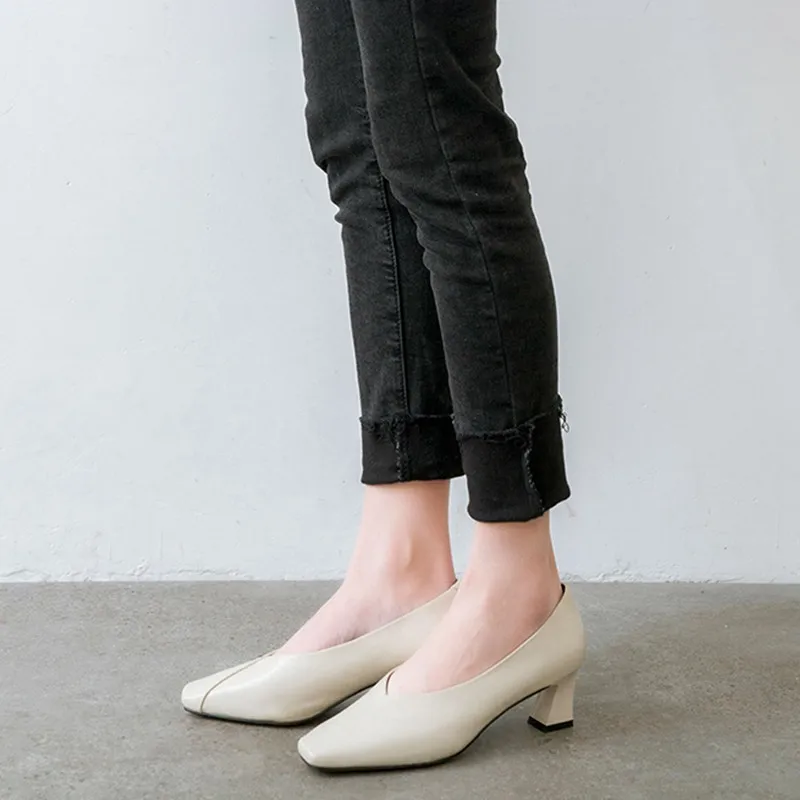 KemeKiss Real Leather Women Pumps Soft Square Toe Professional Shoes Women Work Daily Sexy Light Female Footwear Size 34-39
KemeKiss Real Leather Women Pumps Soft Square Toe Professional Shoes Women Work Daily Sexy Light Female Footwear Size 34-39