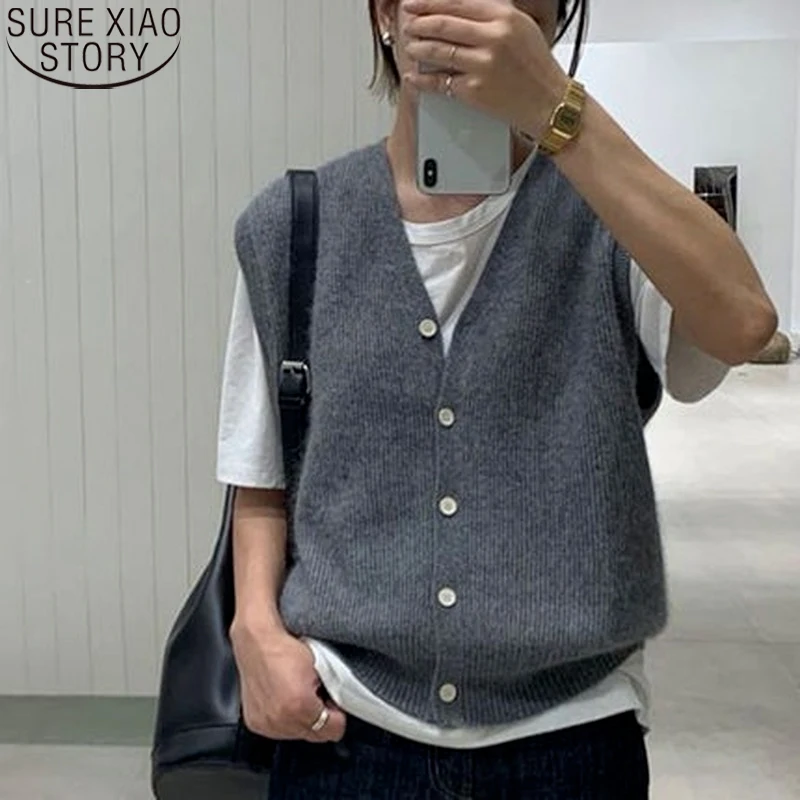 Women Button Up Tank Top Spring and Autumn 2022 New Fashion Knitted Vest Sweater Loose V-neck Thin Sweater Jacket Blusas 16492
Women Button Up Tank Top Spring and Autumn 2022 New Fashion Knitted Vest Sweater Loose V-neck Thin Sweater Jacket Blusas 16492