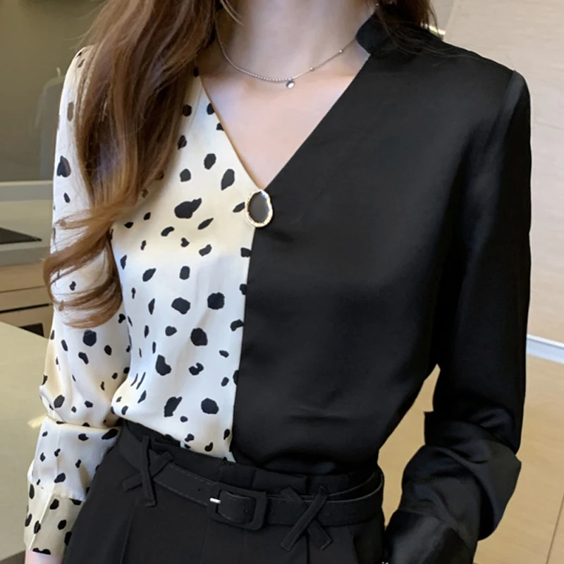 Blusas Mujer De Moda 2021 New Autumn V-Neck Print Color Contrast Chiffon Blouse Shirt Women Tops Long Sleeve Women Blouses Femme
Blusas Mujer De Moda 2021 New Autumn V-Neck Print Color Contrast Chiffon Blouse Shirt Women Tops Long Sleeve Women Blouses Femme