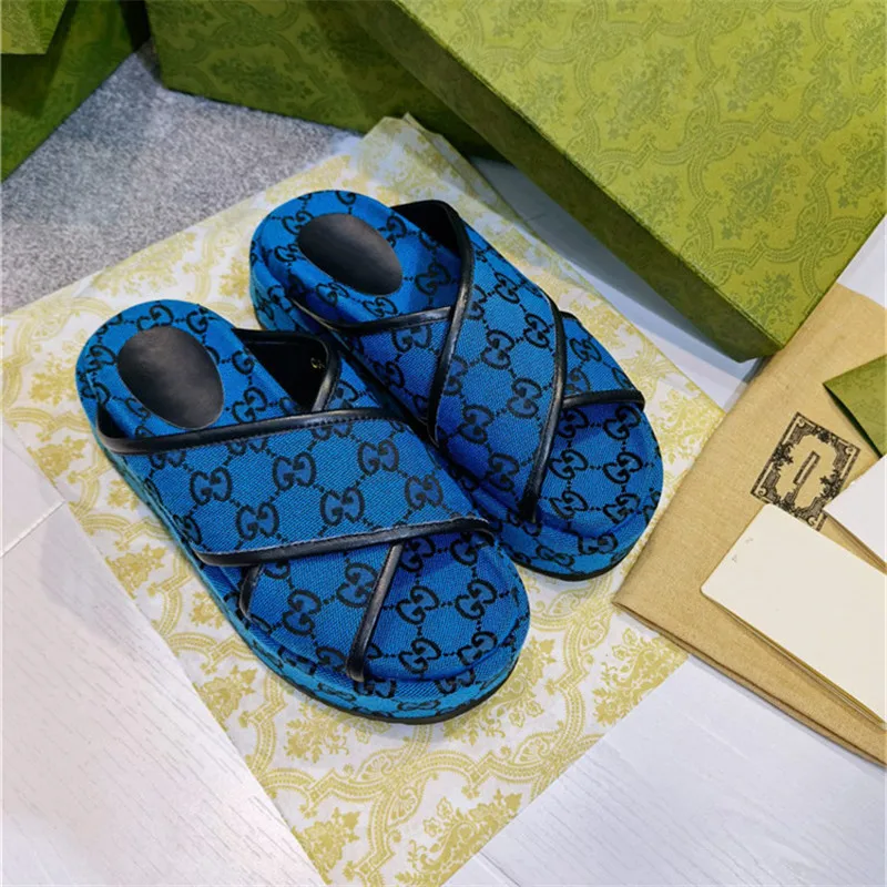 2021 The Latest Limited Platform Slippers Luxury Designer Top Quality Jacquard Fabric Flat Slippers Women Slippers Size 35-44 
2021 The Latest Limited Platform Slippers Luxury Designer Top Quality Jacquard Fabric Flat Slippers Women Slippers Size 35-44