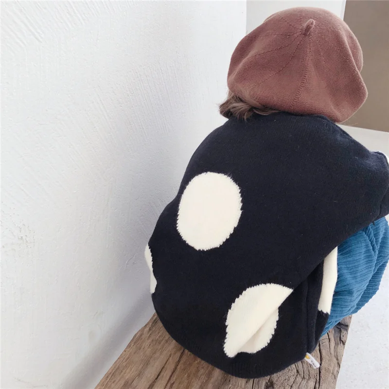 Spring Korean style Baby Girls Batwing Sleeve Sweaters Kids Little Princess Dot Casual Knit Pullovers Tops
Spring Korean style Baby Girls Batwing Sleeve Sweaters Kids Little Princess Dot Casual Knit Pullovers Tops