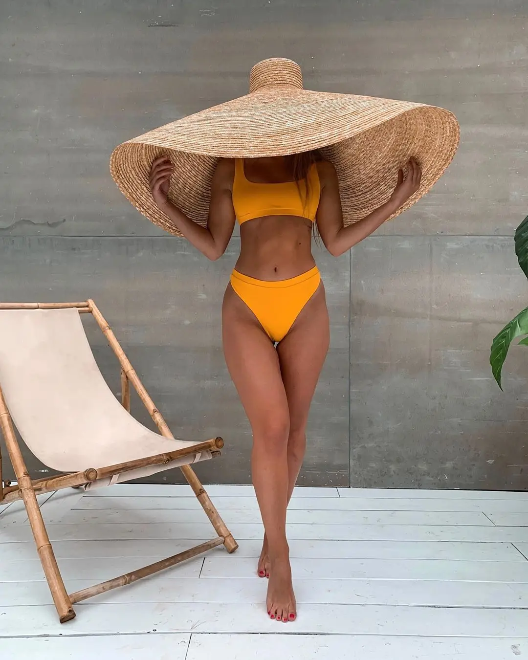 New Ins Style Triangle Bikini Sexy Thong Split Small Chest Push up Sexy Vacation Swimsuit Women
New Ins Style Triangle Bikini Sexy Thong Split Small Chest Push up Sexy Vacation Swimsuit Women