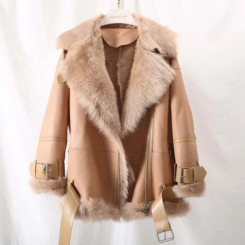 FAKUNTN 2020 Women's motorcycle jacket short outerwear streetwear Tuscan lamb fur fur coat Winter Jacket thick warm real fur 
FAKUNTN 2020 Women's motorcycle jacket short outerwear streetwear Tuscan lamb fur fur coat Winter Jacket thick warm real fur