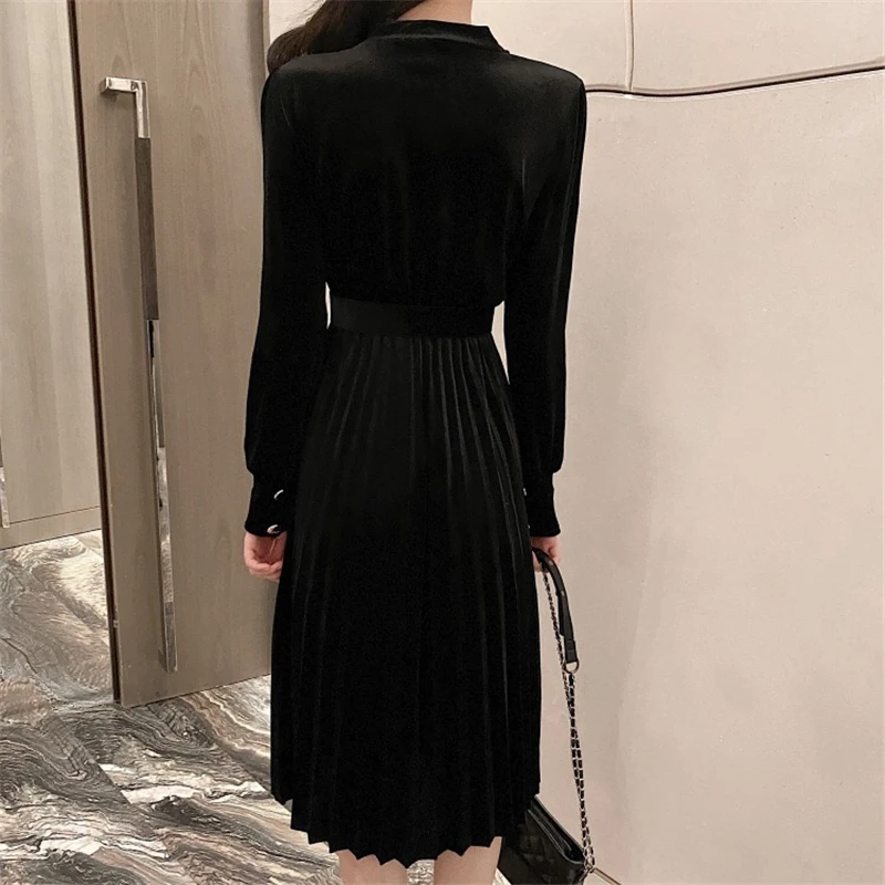 winter dress women vintage long-sleeved pleated velvet dress ladies elegant slim A-Line velvet party dress female belt
winter dress women vintage long-sleeved pleated velvet dress ladies elegant slim A-Line velvet party dress female belt