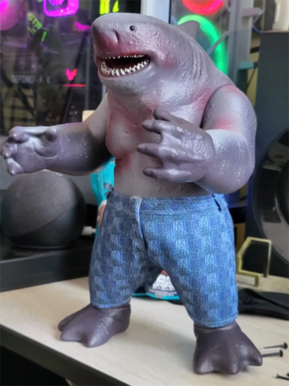 Anime Suicide Squad King Shark PVC Action Figure Nanaue Collection Statue Model Toys Doll Kids Ornaments Decoration Best Gift
Anime Suicide Squad King Shark PVC Action Figure Nanaue Collection Statue Model Toys Doll Kids Ornaments Decoration Best Gift
