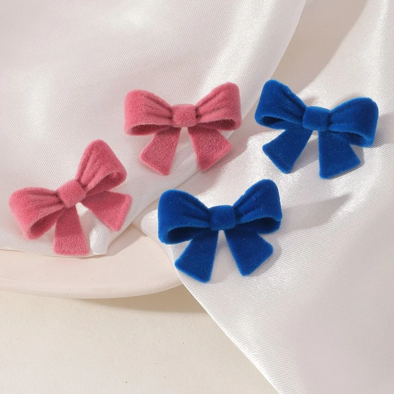 European and American Earrings New Style Hong Kong Style Velvet Plush Bow Earrings Cute Earrings for Women Girl Gift
European and American Earrings New Style Hong Kong Style Velvet Plush Bow Earrings Cute Earrings for Women Girl Gift