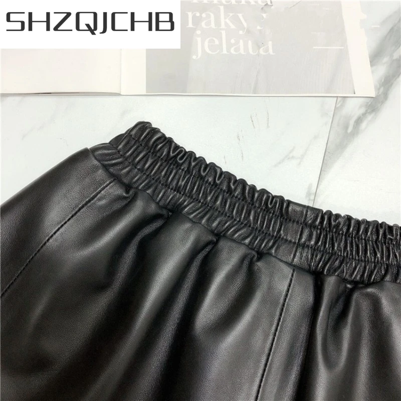 JCHB 2021 High Quality 100% Real Leather Shorts Women Fashion Elastic Waist A-Line Wide Leg Shorts Autumn Casual Black Sheepskin
JCHB 2021 High Quality 100% Real Leather Shorts Women Fashion Elastic Waist A-Line Wide Leg Shorts Autumn Casual Black Sheepskin