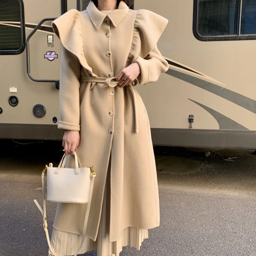 French Style Vintage Trench Coat For Women Autumn Winter Sweet Elegant Turn Down Collar Ruffle Overcoat Lady Woolen Coat
French Style Vintage Trench Coat For Women Autumn Winter Sweet Elegant Turn Down Collar Ruffle Overcoat Lady Woolen Coat