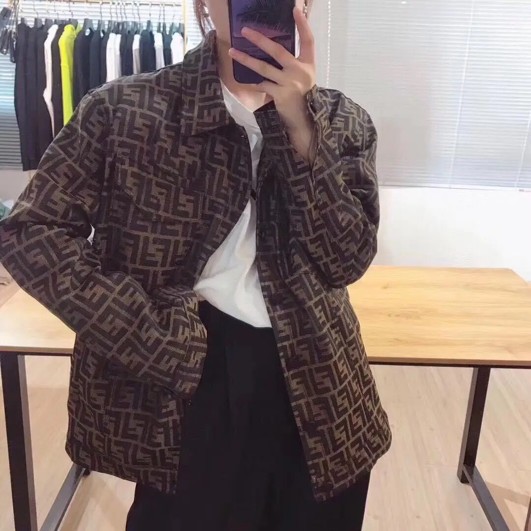 Autumn and winter new Jackson Wang same style jacquard denim loose coat jacket men and women same style jacket
Autumn and winter new Jackson Wang same style jacquard denim loose coat jacket men and women same style jacket