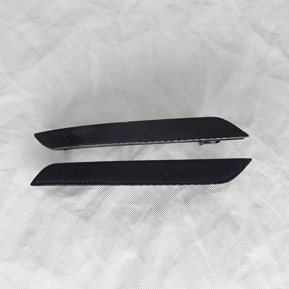 2pcs Side logo reflector For 2008-14 BMW E71 X6 2010-13 E70 X5M Parts Replacement Smoked Black High Quality Car Reflector Lamps
2pcs Side logo reflector For 2008-14 BMW E71 X6 2010-13 E70 X5M Parts Replacement Smoked Black High Quality Car Reflector Lamps