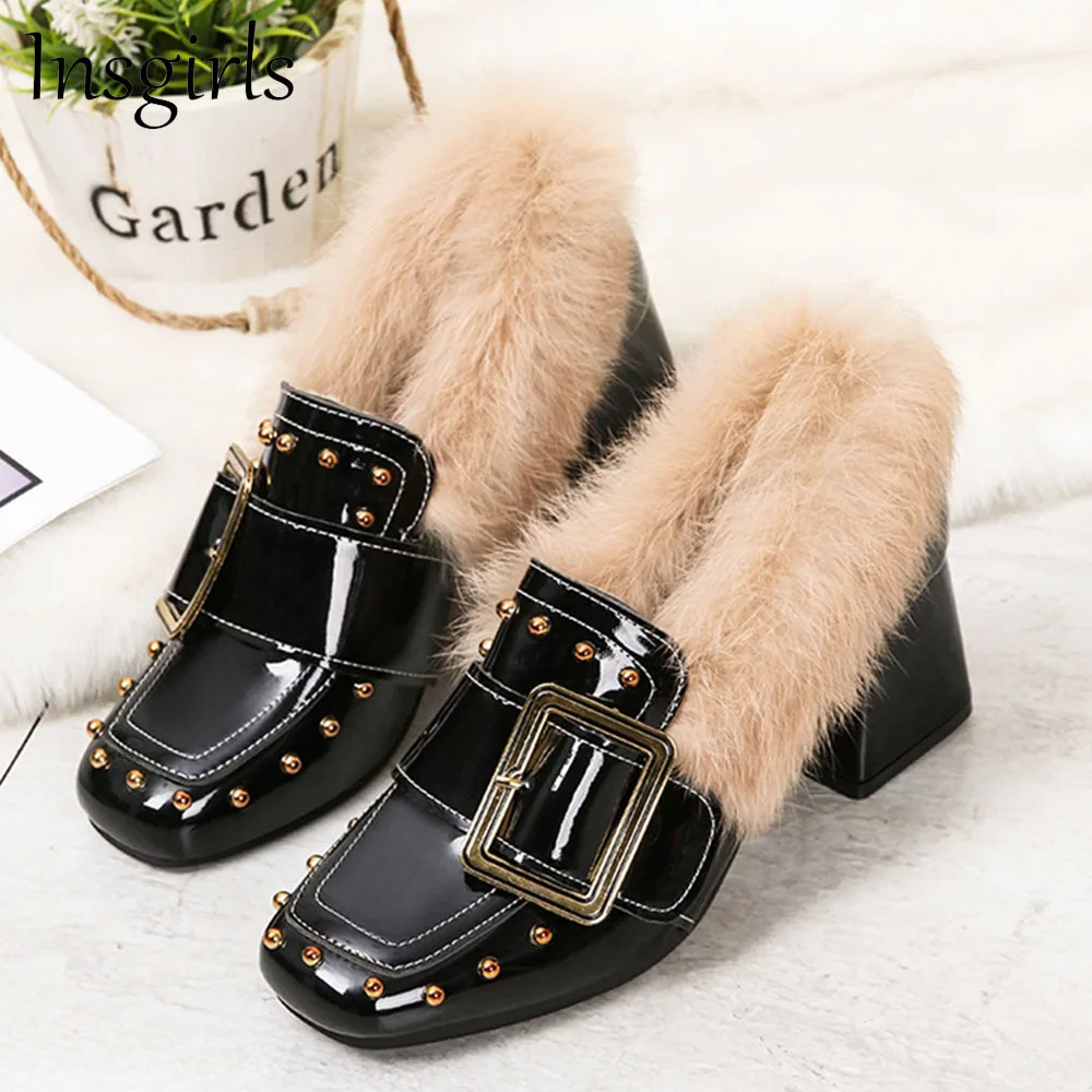 Winter Warm Pumps Women 2021 New Elegant Rivet Buckle Ladies Chunky Heel Patent Leather Shoes Office Party Wedding Shoes 35-39
Winter Warm Pumps Women 2021 New Elegant Rivet Buckle Ladies Chunky Heel Patent Leather Shoes Office Party Wedding Shoes 35-39