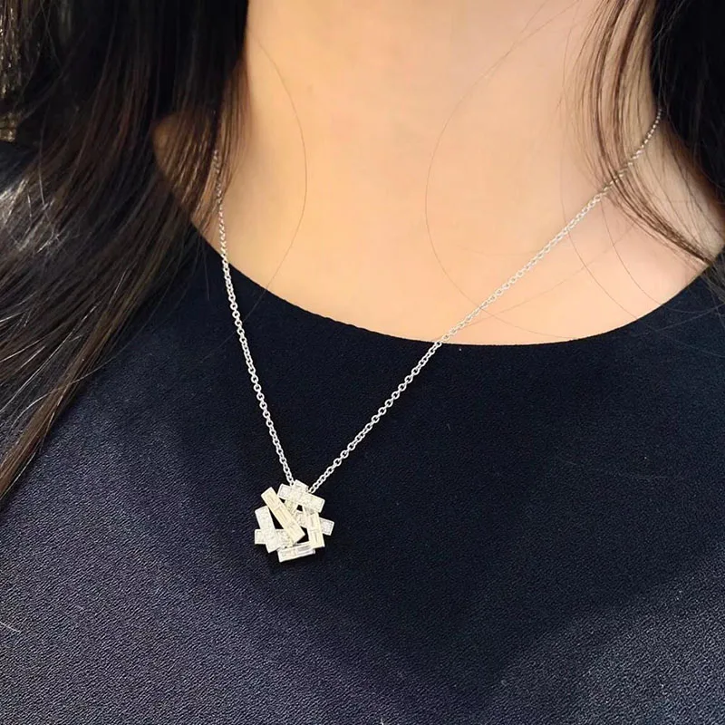 2021 luxury Jewelry For Women rhinestone pendant necklace for women as gift
2021 luxury Jewelry For Women rhinestone pendant necklace for women as gift