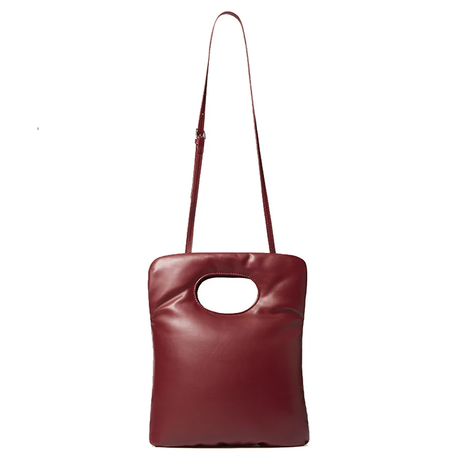 Winter down soft leather handbags fashion filling fashion handbag simple ins messenger bag bag 2021 luxury brand female bag
Winter down soft leather handbags fashion filling fashion handbag simple ins messenger bag bag 2021 luxury brand female bag