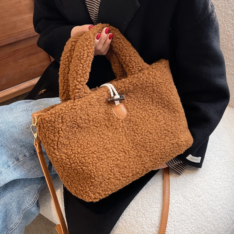 Faux Fur Women's Handbag Elegant Warm Plush Tote Bags Female Winter New Shoulder Bag Ladies Soft Lamb Wool Messenger Shopper Bag
Faux Fur Women's Handbag Elegant Warm Plush Tote Bags Female Winter New Shoulder Bag Ladies Soft Lamb Wool Messenger Shopper Bag