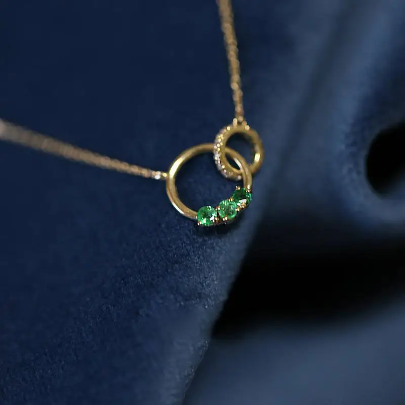 Designer original new silver inlaid zircon clavicle necklace pendant light luxury fashion all-match women's jewelry
Designer original new silver inlaid zircon clavicle necklace pendant light luxury fashion all-match women's jewelry