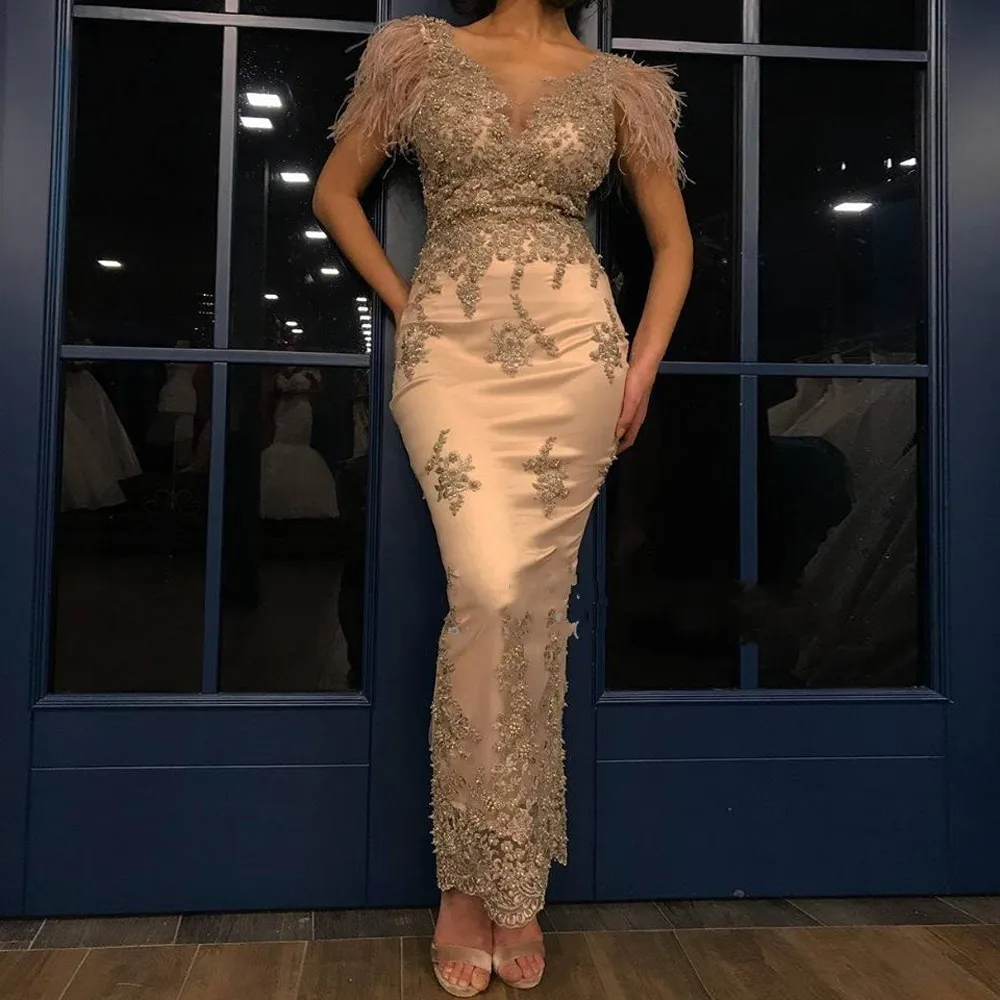 abiye Gold Evening Dress Long robe de soiree Formal Dress Bead Feathers Evening Dresses Appliques Party Gowns 2019 abendkleider
abiye Gold Evening Dress Long robe de soiree Formal Dress Bead Feathers Evening Dresses Appliques Party Gowns 2019 abendkleider