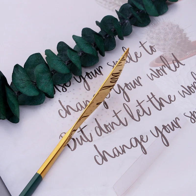 Western Tableware Green Gold Flatware Sets Golden Utensils Set Dinning Kitchen Forks Knives Tea Spoons Cutlery Set Dropshipping
Western Tableware Green Gold Flatware Sets Golden Utensils Set Dinning Kitchen Forks Knives Tea Spoons Cutlery Set Dropshipping
