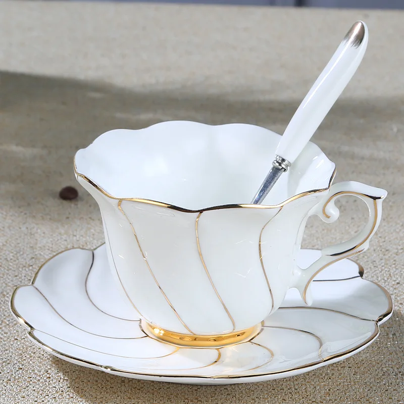 Creative Bone China Coffee Cup Luxury Gold-painted White Afternoon Tea Cup with Saucer and Spoon Simple Household Cup Drinkware
Creative Bone China Coffee Cup Luxury Gold-painted White Afternoon Tea Cup with Saucer and Spoon Simple Household Cup Drinkware