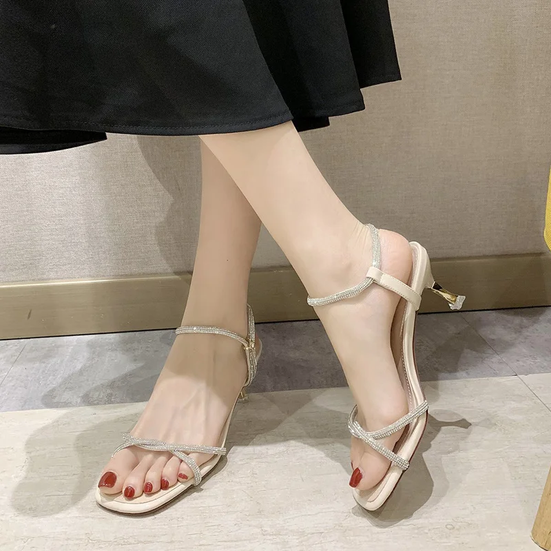 Block Heels 2021 Summer Comfort Shoes for Women High Sandals Female Chunky High-heeled Clear Girls Outside Beige Fashion New Buc
Block Heels 2021 Summer Comfort Shoes for Women High Sandals Female Chunky High-heeled Clear Girls Outside Beige Fashion New Buc