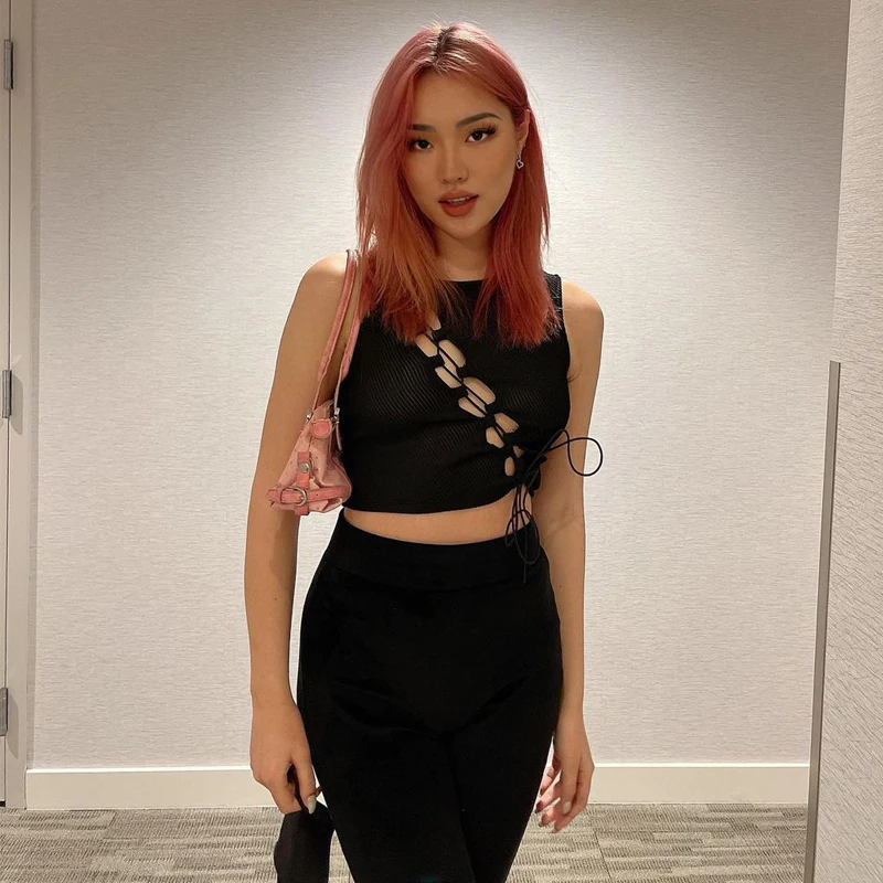 Europe and the United States spring explosive new chest beveled hanging ears tie small vest
Europe and the United States spring explosive new chest beveled hanging ears tie small vest