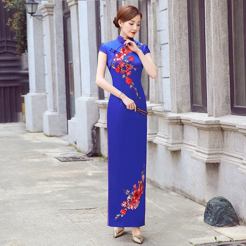 Womens Embroidery Flower Long Cheongsam Chinese style Mandarin Collar Dress Spring Button Qipao Slim Party Dresses Vestido S-5XL
Womens Embroidery Flower Long Cheongsam Chinese style Mandarin Collar Dress Spring Button Qipao Slim Party Dresses Vestido S-5XL