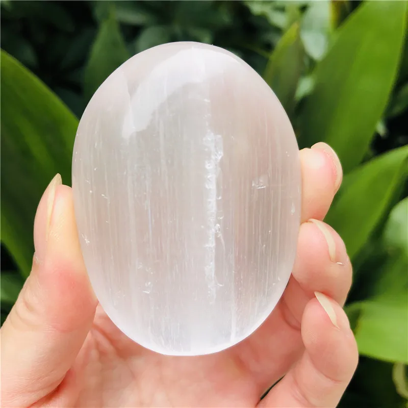 5cm Natural Massage Stones Massage Natural Selenite Rock Body Health Care Stone Quartz Crystal Natural Energy Massage
5cm Natural Massage Stones Massage Natural Selenite Rock Body Health Care Stone Quartz Crystal Natural Energy Massage
