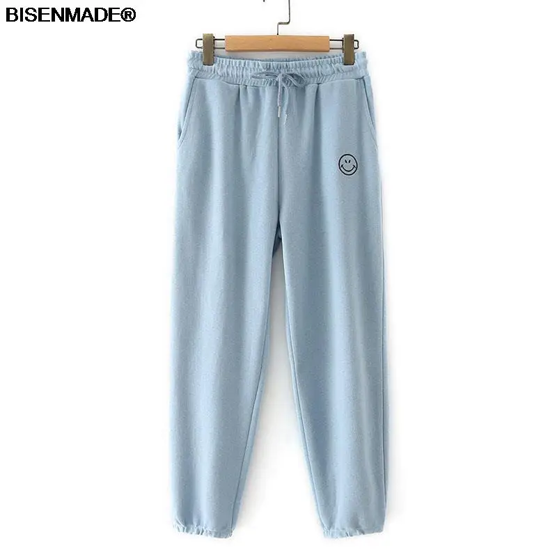 Женская одежда, брюки-султанки, осень 2021, новые свободные брюки до щиколотки с высокой талией и улыбающимся лицом
Женская одежда, брюки-султанки, осень 2021, новые свободные брюки до щиколотки с высокой талией и улыбающимся лицом