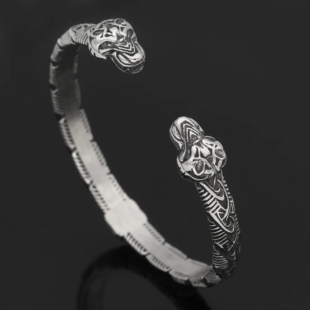 New stainless steel retro men's bracelet Viking dragon adjustable opening hand bracelet titanium steel jewelry
New stainless steel retro men's bracelet Viking dragon adjustable opening hand bracelet titanium steel jewelry