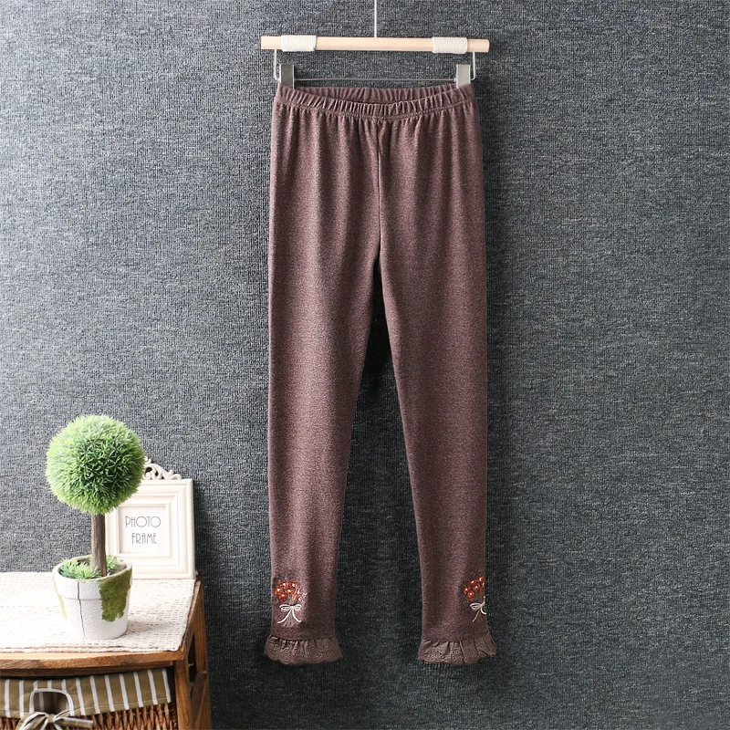 New Autumn Winter Mori Girl Knitting Cotton Embroidery Lace Trousers Elastic Waist Loose Casual Women Pants
New Autumn Winter Mori Girl Knitting Cotton Embroidery Lace Trousers Elastic Waist Loose Casual Women Pants