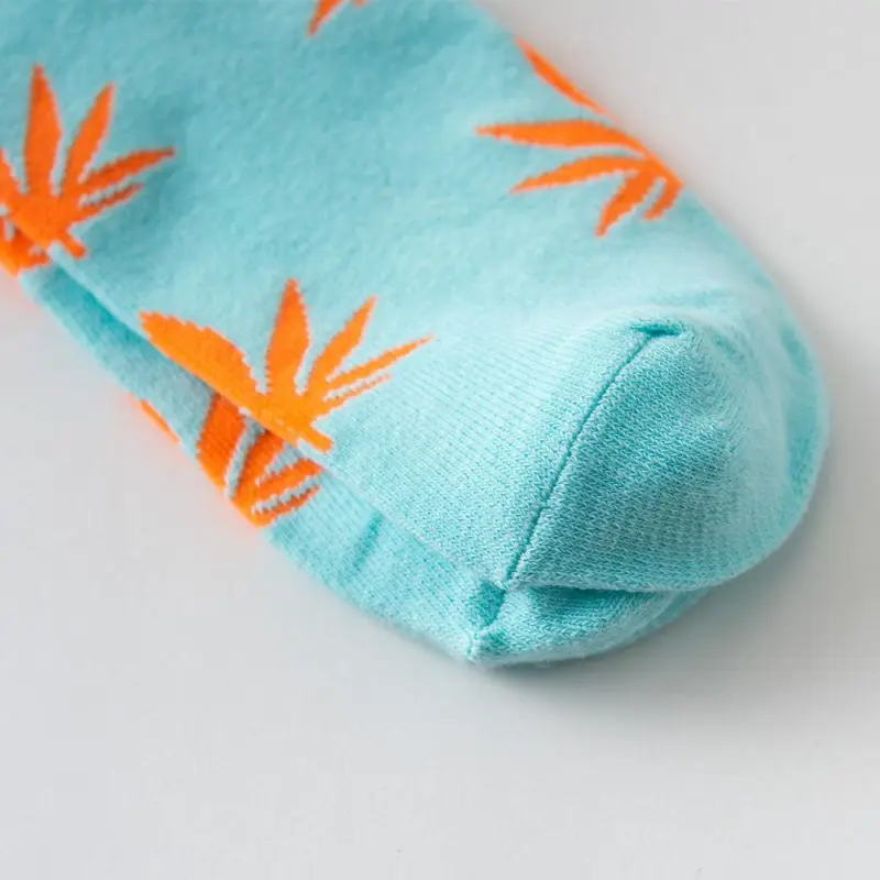 1 Pair of Spring and Summer Men's and Women's Socks Cotton Sports Socks Cute Personality Skateboard Maple Leaf Invisible Socks
1 Pair of Spring and Summer Men's and Women's Socks Cotton Sports Socks Cute Personality Skateboard Maple Leaf Invisible Socks