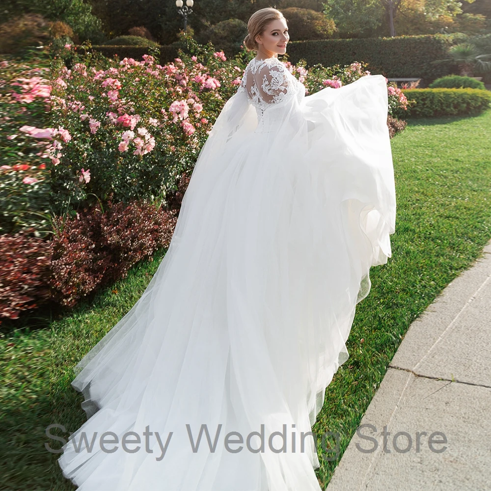 Gorgeous A Line Wedding Dresses with Bolero Jacket Long Sleeves Sweetheart Beading Lace Tulle Sweep Train Bridal Dress Gowns
Gorgeous A Line Wedding Dresses with Bolero Jacket Long Sleeves Sweetheart Beading Lace Tulle Sweep Train Bridal Dress Gowns