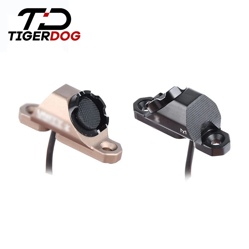 Airsoft Augmented UN Hot Button Pressure Remote Switch For PEQ15 DBAL A2 Laser M300 M600 Weapon Flashlight M-Lok Keymod Rail
Airsoft Augmented UN Hot Button Pressure Remote Switch For PEQ15 DBAL A2 Laser M300 M600 Weapon Flashlight M-Lok Keymod Rail