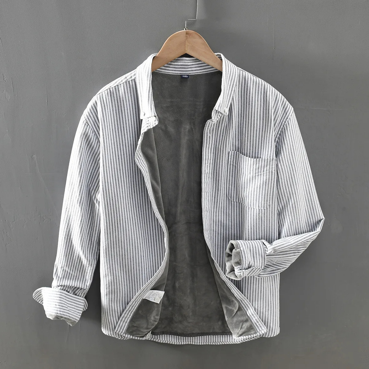 Men's Winter Warm Long Sleeved Shirts Flannel Striped Blouse Thickened Comfortable Tops Casual Male Clothing
Men's Winter Warm Long Sleeved Shirts Flannel Striped Blouse Thickened Comfortable Tops Casual Male Clothing