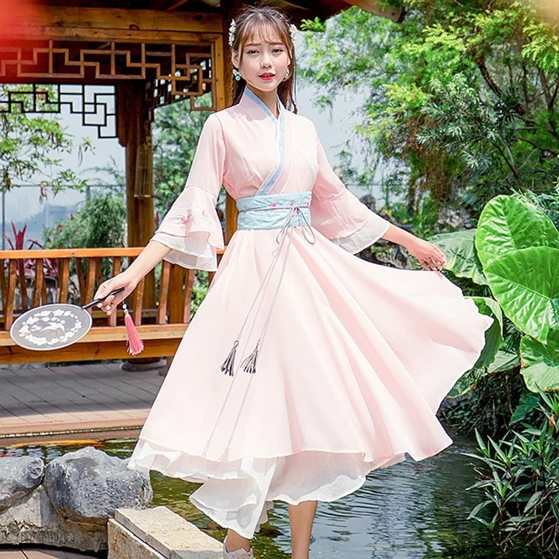 Бесплатная доставка китайский стиль Улучшенный Hanfu вышитое Старинное платье в стиле ретро с перекрестным воротником
Бесплатная доставка китайский стиль Улучшенный Hanfu вышитое Старинное платье в стиле ретро с перекрестным воротником