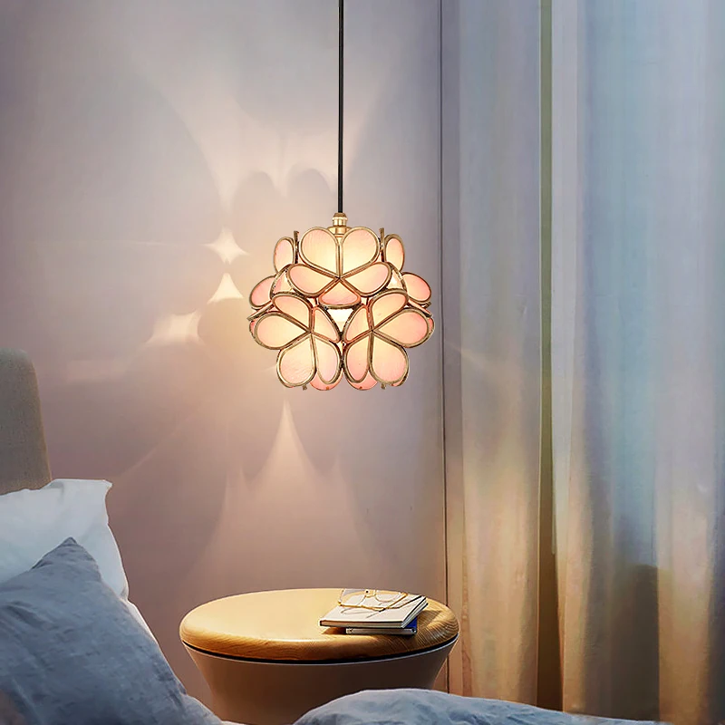Northern Europe Warm Ins Bedside Chandelier Japanese Glass Porch Balcony Girl Heart Children's Room Copper Chandelier Led Light
Northern Europe Warm Ins Bedside Chandelier Japanese Glass Porch Balcony Girl Heart Children's Room Copper Chandelier Led Light