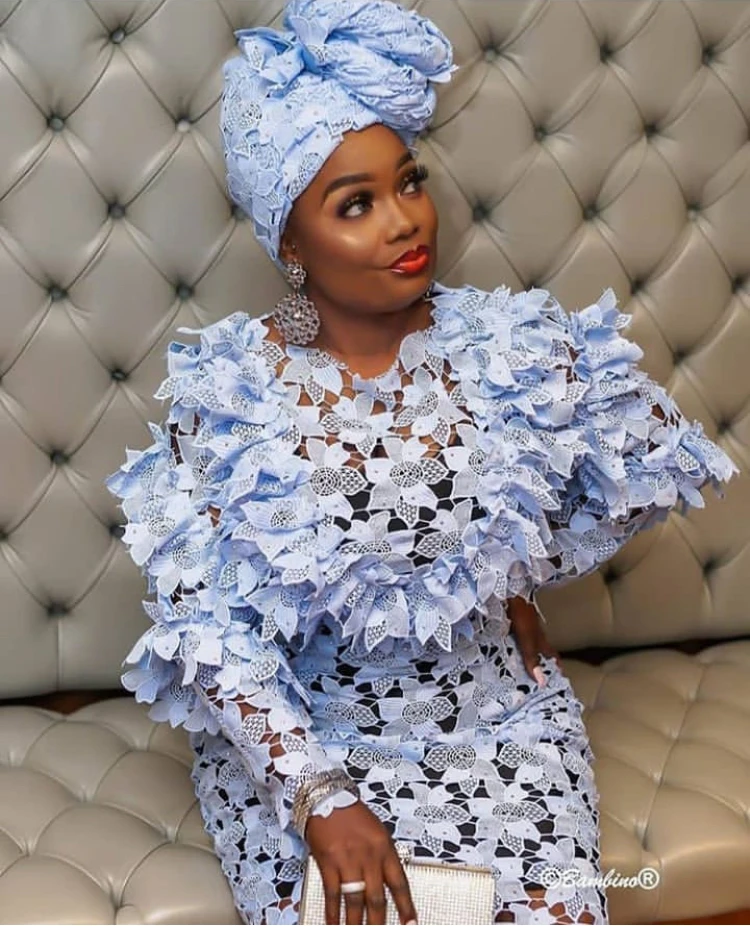 2020 Hot sell cord lace fabric wholesale price mesh lace 5 yards for Nigeria party free shipping Beautiful African Guipure lace
2020 Hot sell cord lace fabric wholesale price mesh lace 5 yards for Nigeria party free shipping Beautiful African Guipure lace