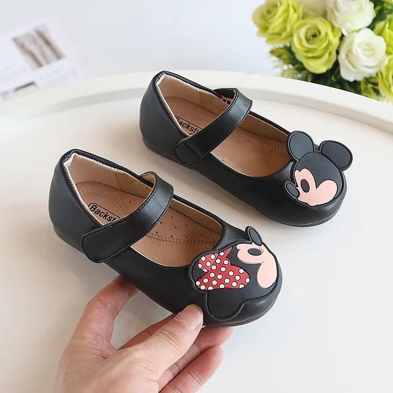 Cartoon Canvas Shoes Girls Soft Bottom Anti-slip Autumn Casual All-match Student Leather Shoes For Little Girls 
Cartoon Canvas Shoes Girls Soft Bottom Anti-slip Autumn Casual All-match Student Leather Shoes For Little Girls