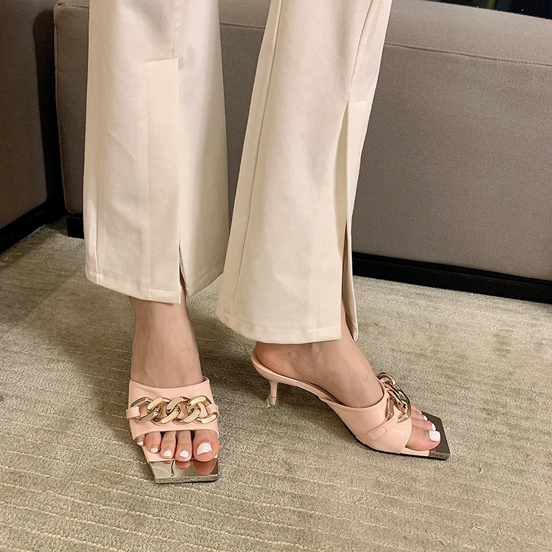 Fashion Women Slippers Square Toe Metal Chain Thin High Heels Solid Color Party Pumps Summer Dress Shoes Woman Purple White Pink
Fashion Women Slippers Square Toe Metal Chain Thin High Heels Solid Color Party Pumps Summer Dress Shoes Woman Purple White Pink