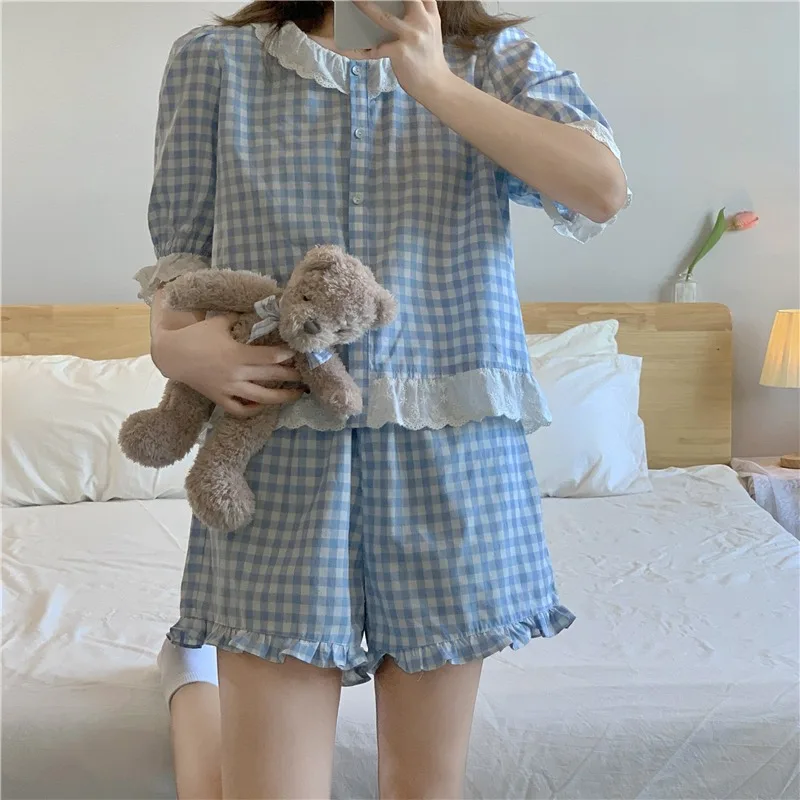 Plaid Pajama Set Women Summer Lace Trim Loose Tops and Shorts Two-piece Suit Sweet Sleepwear Cute Pajama Set
Plaid Pajama Set Women Summer Lace Trim Loose Tops and Shorts Two-piece Suit Sweet Sleepwear Cute Pajama Set