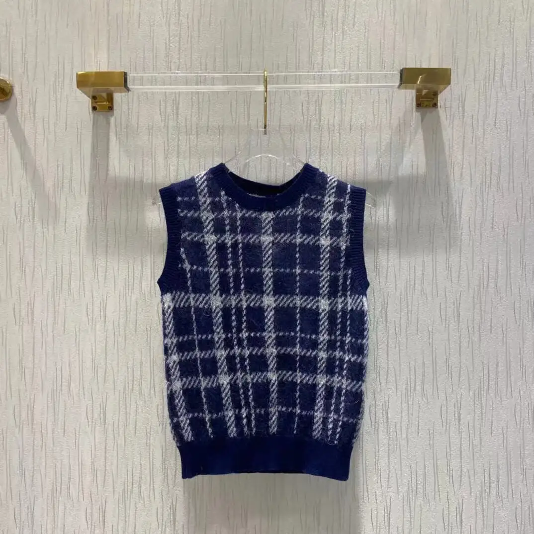 2021 Sweater Vest Women Casual O-neck Knitted Sweater Striped Sleeveless Sweater Vest Autumn Loose Wild Sweater Vest
2021 Sweater Vest Women Casual O-neck Knitted Sweater Striped Sleeveless Sweater Vest Autumn Loose Wild Sweater Vest