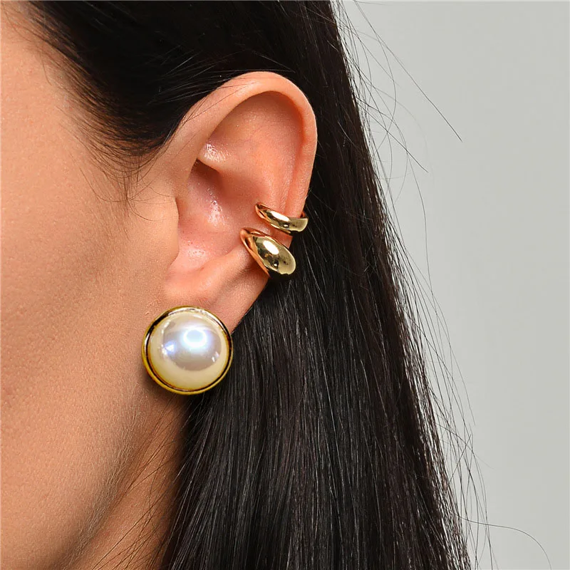 F.J4Z Elegant Pearl Stud Earrings for Women Glossy Quality Round Simulated Pearl Statement Earring Trend Lady Gifts Dropship
F.J4Z Elegant Pearl Stud Earrings for Women Glossy Quality Round Simulated Pearl Statement Earring Trend Lady Gifts Dropship
