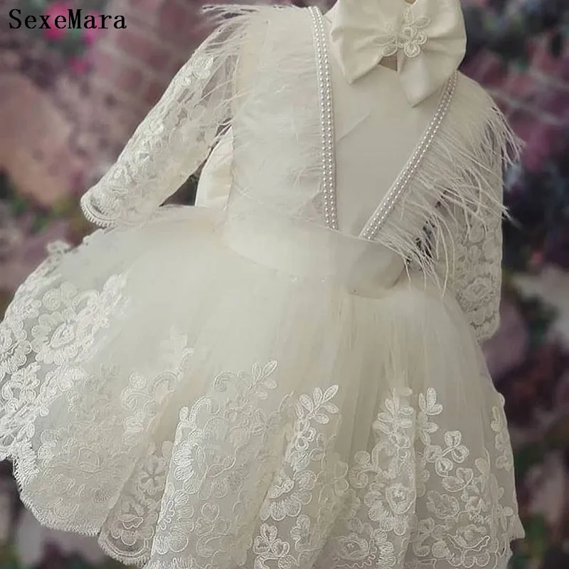 Ivory White Infant Girl Christening Dresses Long Sleeve Applique Lace Princess First Birthday Dress Toddlers Party Gowns
Ivory White Infant Girl Christening Dresses Long Sleeve Applique Lace Princess First Birthday Dress Toddlers Party Gowns