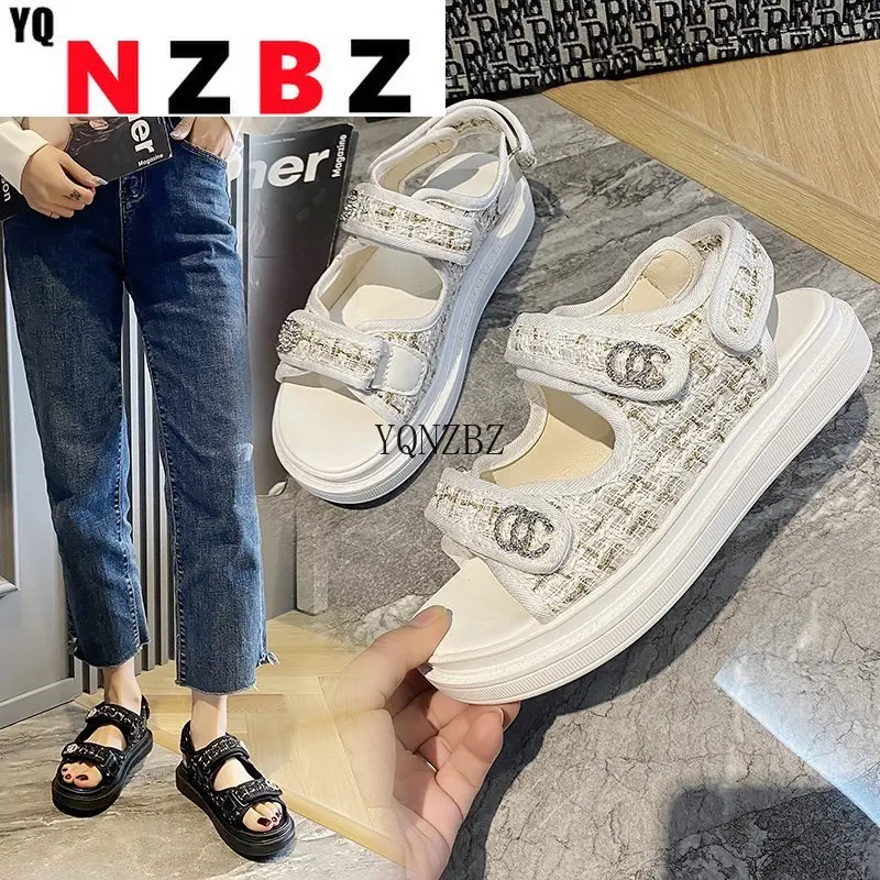 2022 Trends Women Sandals Summer New Flat British Wind Velcro Embroidery Thick-soled Casual Roman Designer Shoes Platform Sandal
2022 Trends Women Sandals Summer New Flat British Wind Velcro Embroidery Thick-soled Casual Roman Designer Shoes Platform Sandal