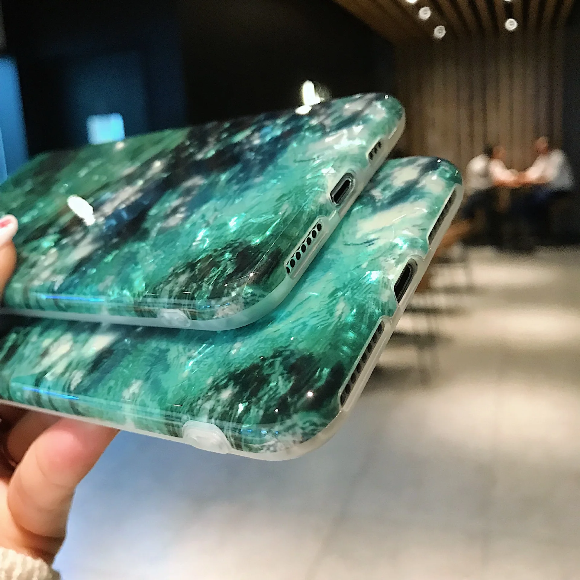 Art Style Ink Green Shell Pattern Mobile Phone Shell Drop-Resistant Phone Protective Case 
Art Style Ink Green Shell Pattern Mobile Phone Shell Drop-Resistant Phone Protective Case