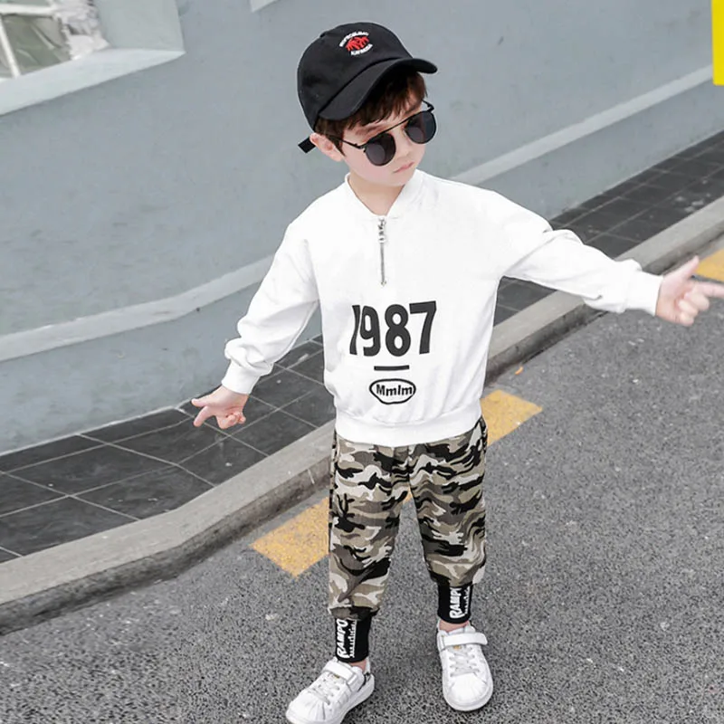 Одежда для маленьких мальчиков, кофта с длинным рукавом с алфавитом + брюки, комплект из 2 предметов, весенне-осенне-зимний Камуфляжный костю...
Одежда для маленьких мальчиков, кофта с длинным рукавом с алфавитом + брюки, комплект из 2 предметов, весенне-осенне-зимний Камуфляжный костю...