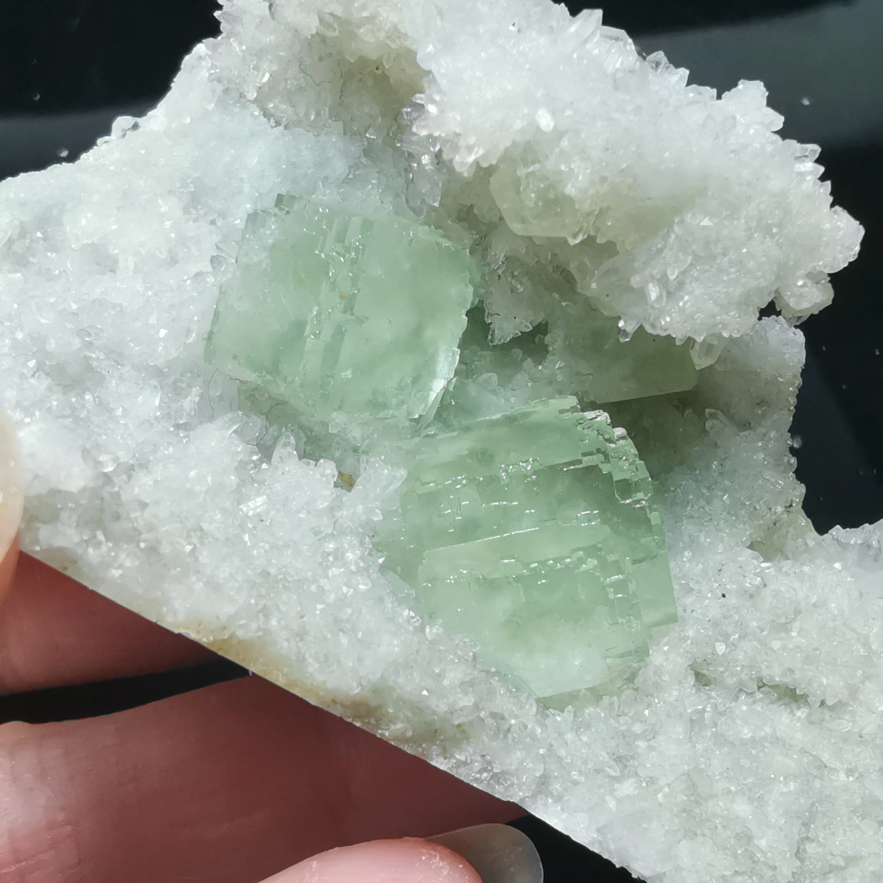 81.5gNatural rare grass green fluorite and water crystal cluster mineral specimen healing crystal home decoration QUARTZ GEM
81.5gNatural rare grass green fluorite and water crystal cluster mineral specimen healing crystal home decoration QUARTZ GEM