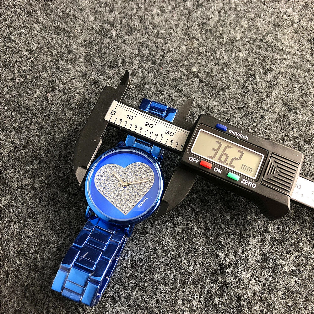 Fossil- Quartz Wrist Dress Women Watches Silver Bracelet Ladies Watch Stainless Steel Clock Casual Watch 
Fossil- Quartz Wrist Dress Women Watches Silver Bracelet Ladies Watch Stainless Steel Clock Casual Watch